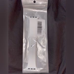 Apple Watch white band 42mm/44mm  M/L